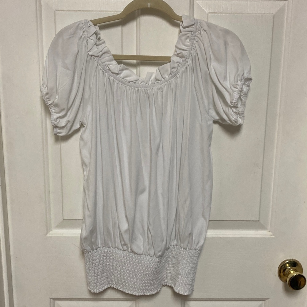 Elesol Elegant White Gathered Blouse